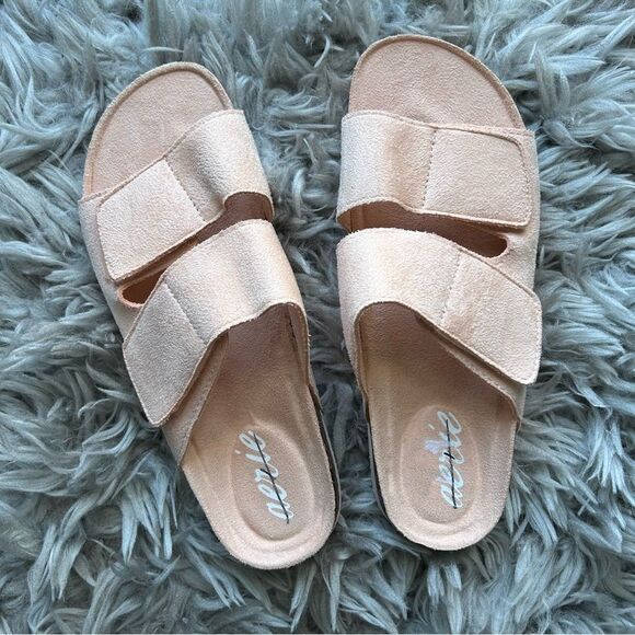 aerie Shoes - New Aerie peachy pink double strap slip on slide sandals women’s shoe size 8